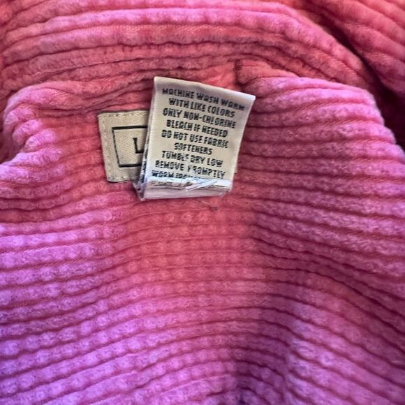 L.L. Bean women’s pink corduroy button down 3/4 sleeve shirt. XL. 100% cotton - Picture 6 of 8